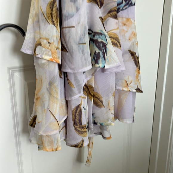 Calvin Klein size 12 floral cocktail dress with layered hem. Fully lined. - Picture 6 of 7